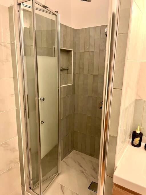 Gare De Lyon 12E, Suite 1 Chambre 2 A 4P ปารีส ภายนอก รูปภาพ